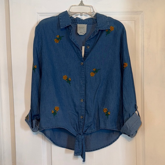 Francesca's Collections Blue Denim Shirt - Picture 1 of 5